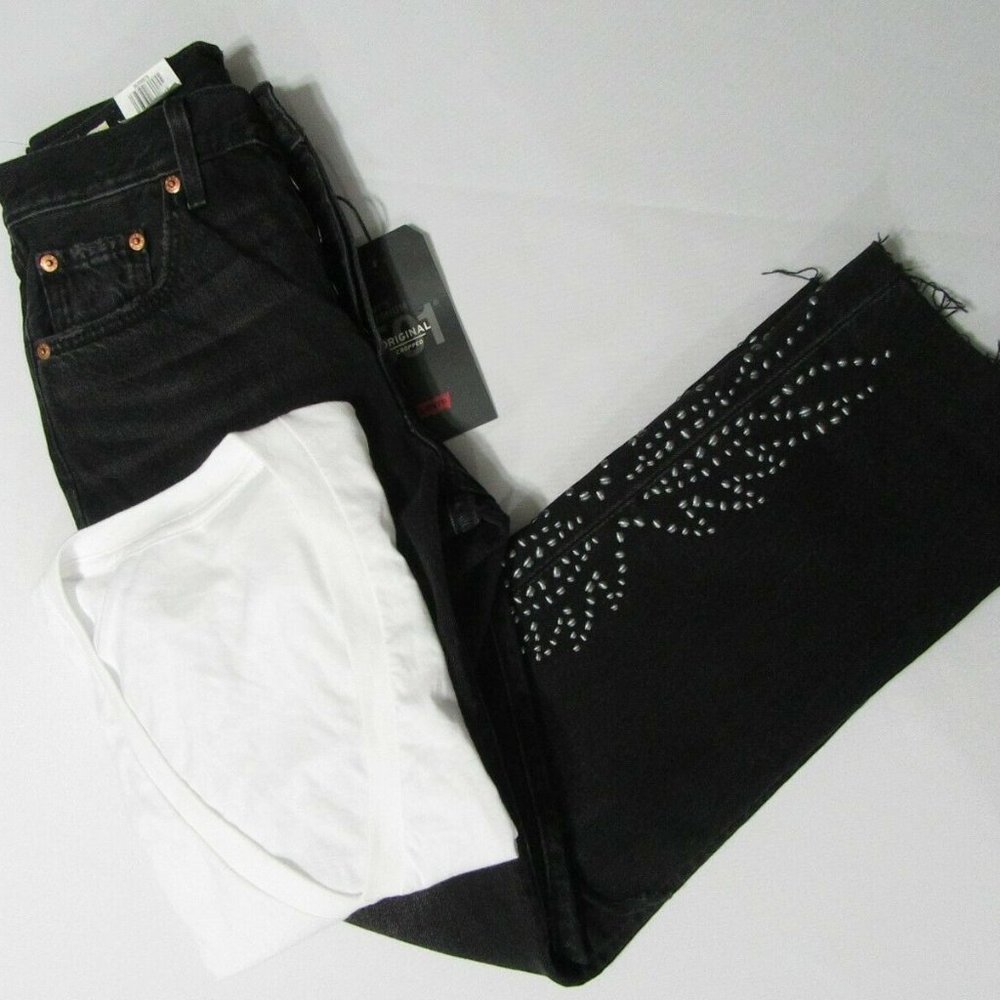 Levis 501 Black Raw Hem Crop Beaded Jeans Size 24 White V Neck Shirt Size S
